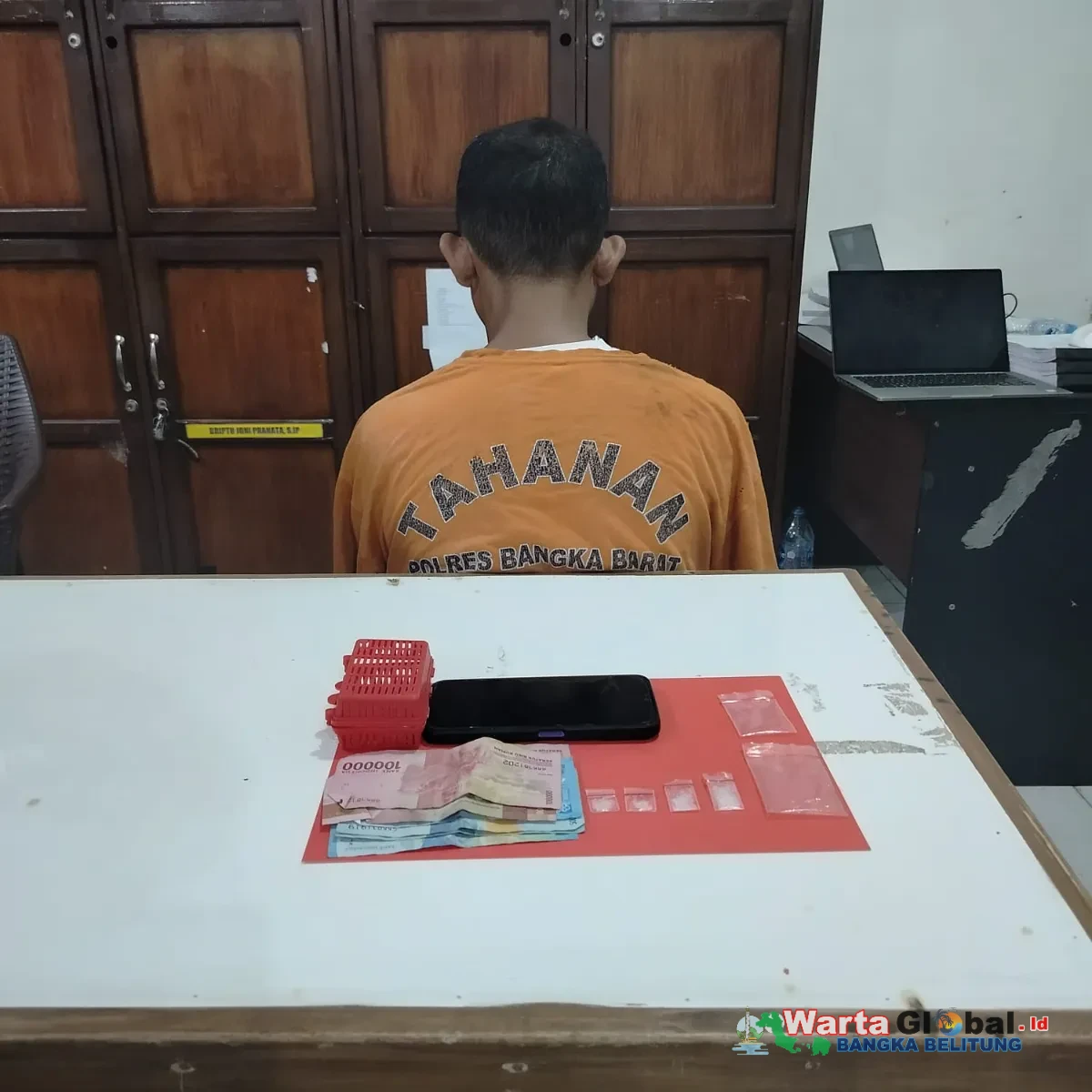 Polres Bangka Barat Ringkus Pekerja TI Pemilik 4 Paket Sabu, Diduga Akan Diedarkan di Area Tambang Jebus