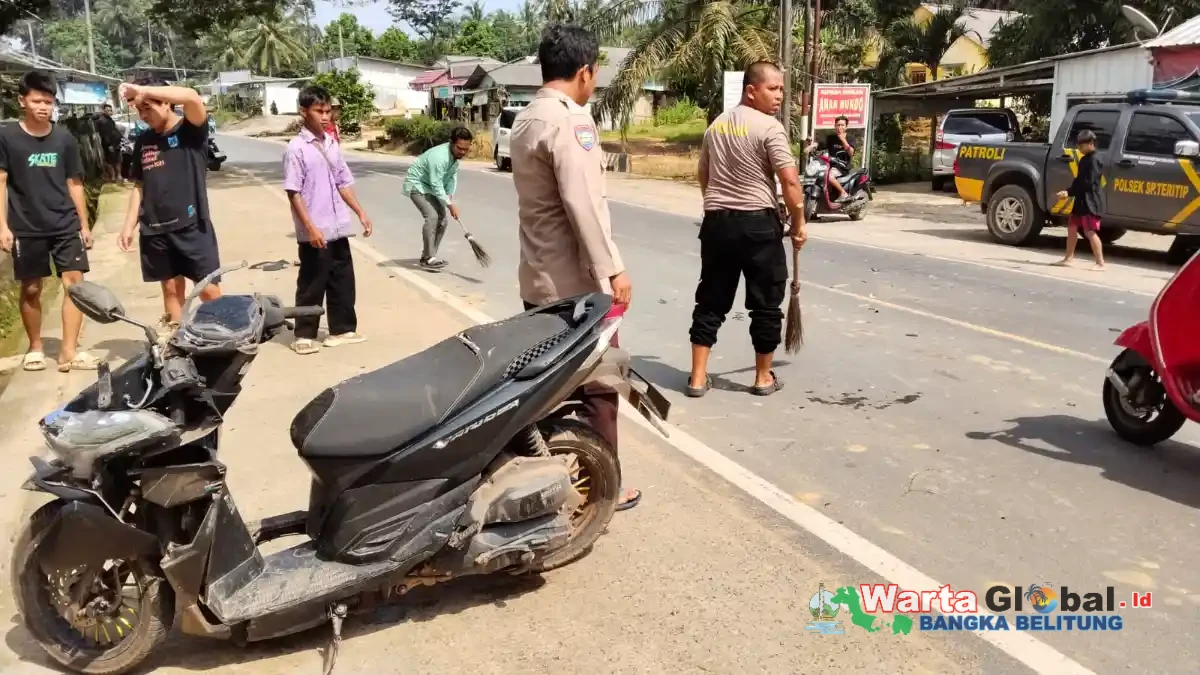 Polres Bangka Barat Gerak Cepat Tangani Laka Maut di Simpang Teritip, Satu Pengendara Meninggal Dunia Polres Bangka Barat Gerak Cepat Tangani Laka Maut di Simpang Teritip, Satu Pengendara Meninggal Dunia