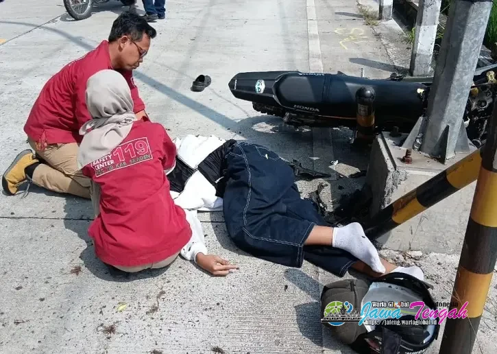 Tragis! Tabrak Tiang Lampu, Pelajar Tewas di Jalur Lingkar Utara Sragen