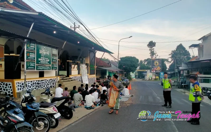 Polres Pekalongan
Gelar Pengamanan Sholat Idul Adha 1447 H, Kerahkan Personel di Sejumlah Lokasi Ibadah!