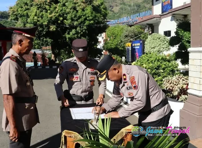 Wapolres Wonogiri Pimpin Upacara Kenaikan Pangkat Pengabdian dan Sertijab Kapolsek Girimarto