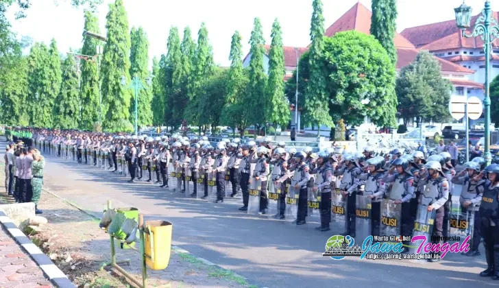 Polres Terjunkan Ratusan Personel Gabungan Pengamanan Aksi GEMPAR di Kantor Bupati Pekalongan