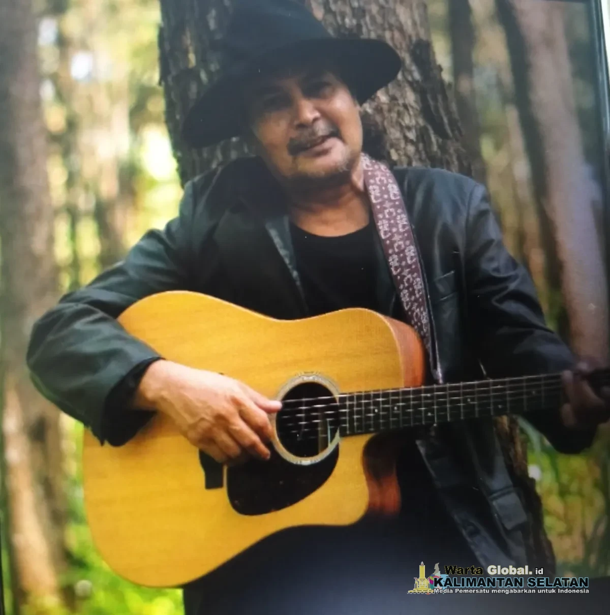 Pengacara Yang Suka Bermain Musik Robert Hendra Dulu SH MH Di Usia ke 66 Tahun Luncurkan Lagu Maluku Utara Torang Cinta