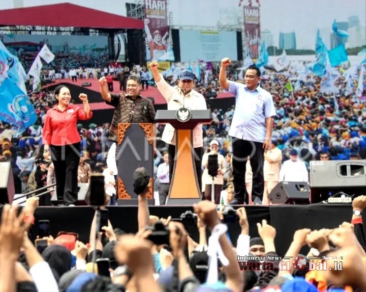TANYAKAN MANFAAT MBG DI DEPAN BURUH MONAS, PRABOWO DISAHUT TERIAKAN "TIDAK"