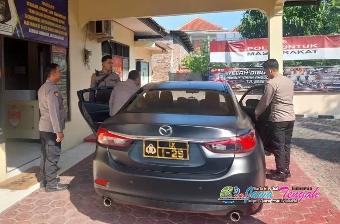 Kunker ke Mako Polsek Semarang Selatan, Kapolrestabes Cek Sarpras dan Personel
