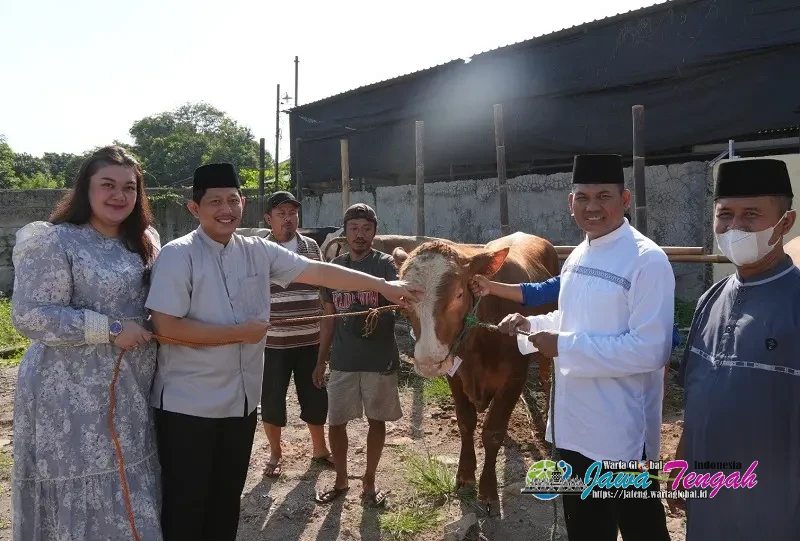 Kapolresta Surakarta Salurkan 7 Sapi dan 10 Kambing pada Idul Adha 1447 H