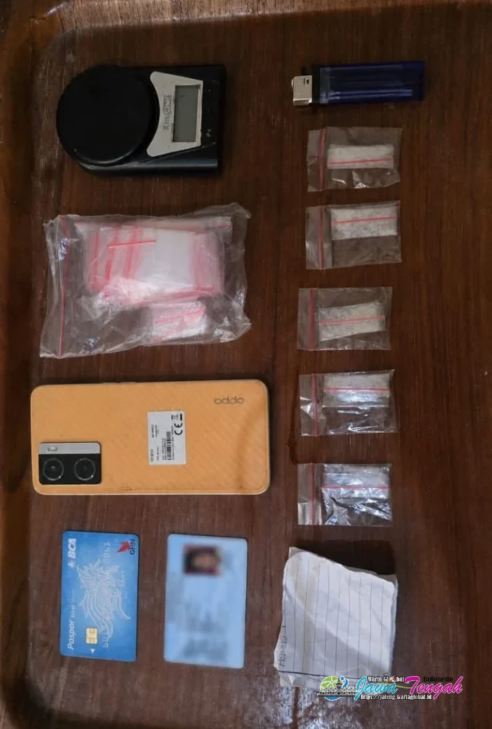 Polda Jateng Tangkap Residivis Pengedar Narkoba, Sita BB Lima Paket Sabu