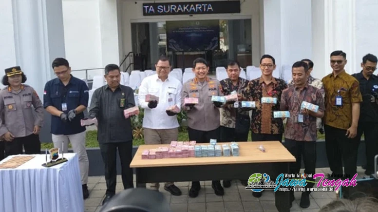 Polresta Surakarta dan BI Solo Musnaskan Belasan Ribu Lembar Uang Palsu