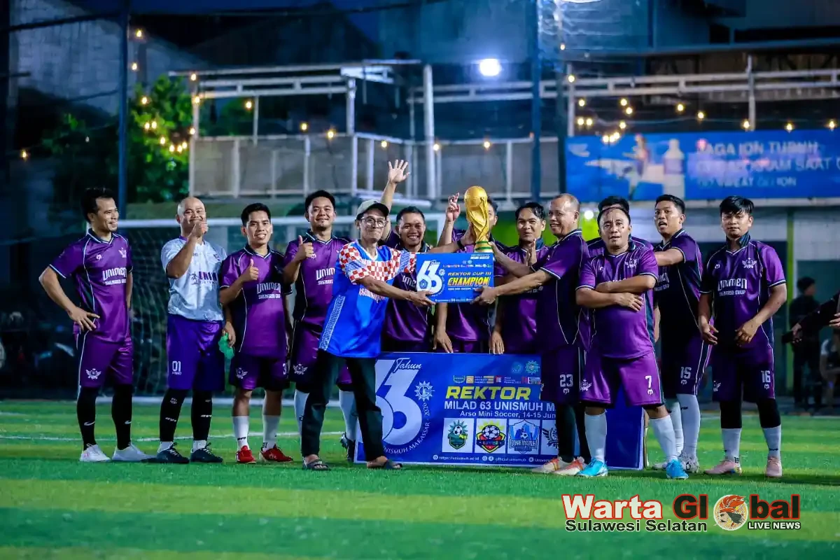 Tim Mini Soccer UNIMEN Juara Rektor Cup III UNISMUH 2026