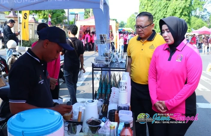 Polres Pekalongan Gelar Bazar UMKM di CFD, Semarak HUT Bhayangkara ke-80