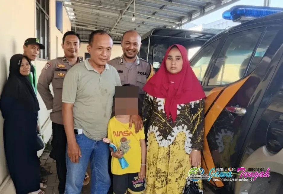 Respon Cepat! Anak Perempuan 5 Tahun Ditemukan Menangis di Pinggir Jalan, Polisi Antar Pulang ke Keluarga