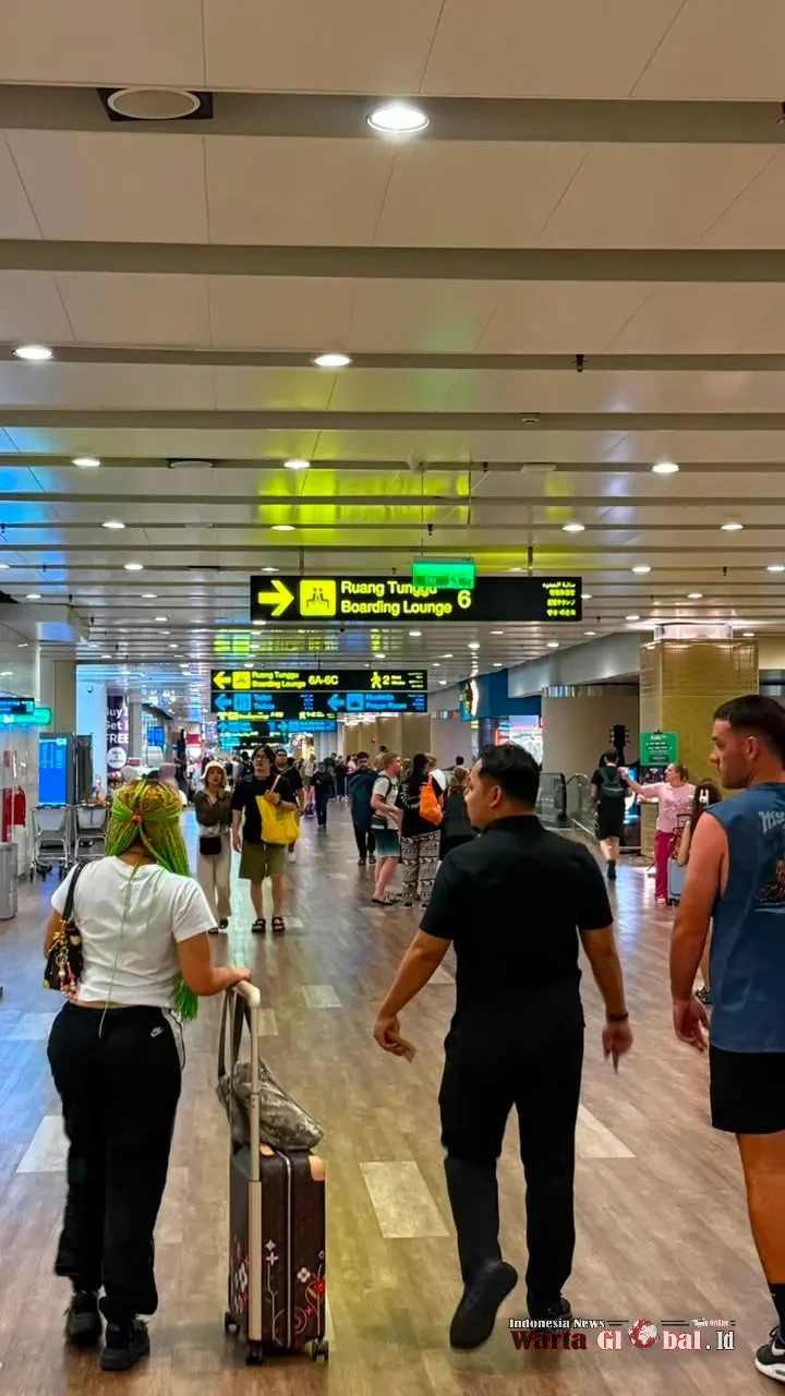 Ngurah Rai Tegas: WNA Arab Saudi Overstay + Bikin Rusuh Langsung Dideportasi, Alasan “Nggak Tahu” Nggak Berlaku Ngurah Rai Tegas: WNA Arab Saudi Overstay + Bikin Rusuh Langsung Dideportasi, Alasan “Nggak Tahu” Nggak Berlaku