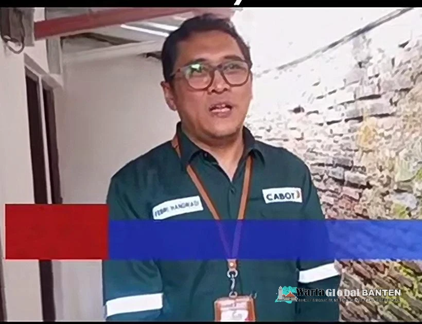 Bedah Rumah Warga Warnasari , PT Cabot Indonesia Buktikan Industri Bisa Hadir dan Peduli