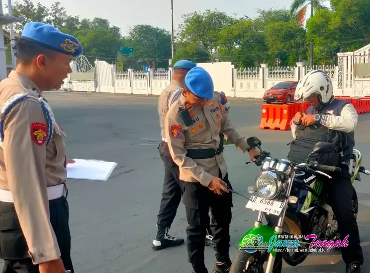 Sipropam Polresta Surakarta Periksa Kendaraan dan Disiplin Personel, Jelang Ops Patuh Candi 2026