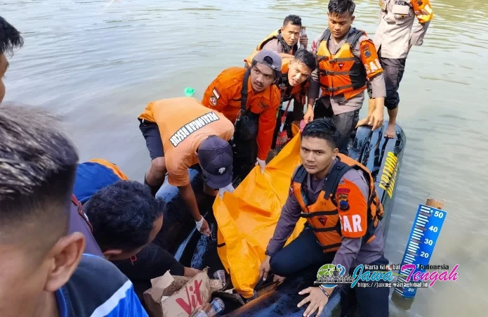 Polres Pekalongan Kota dan Tim SAR Gabungan Temukan Korban Tenggelam Meninggal Dunia Sejauh 300 Meter dari TKP